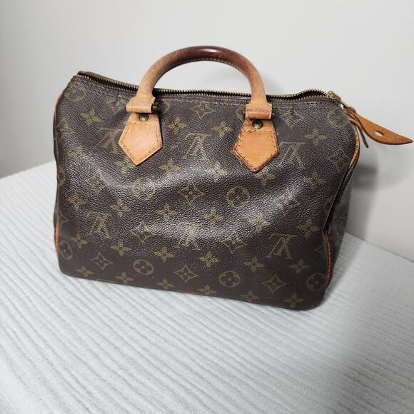 Louis Vuitton Speedy Monogram 25 with COA